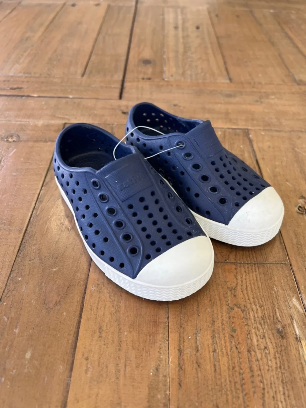 Native Jefferson cadet blue waterproof slip on sneaker sandals kids 6